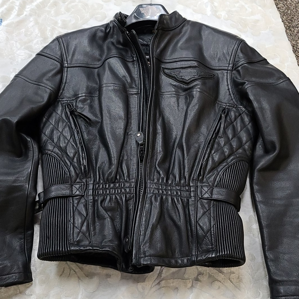 Harley Davidson black leather jacket ladies S